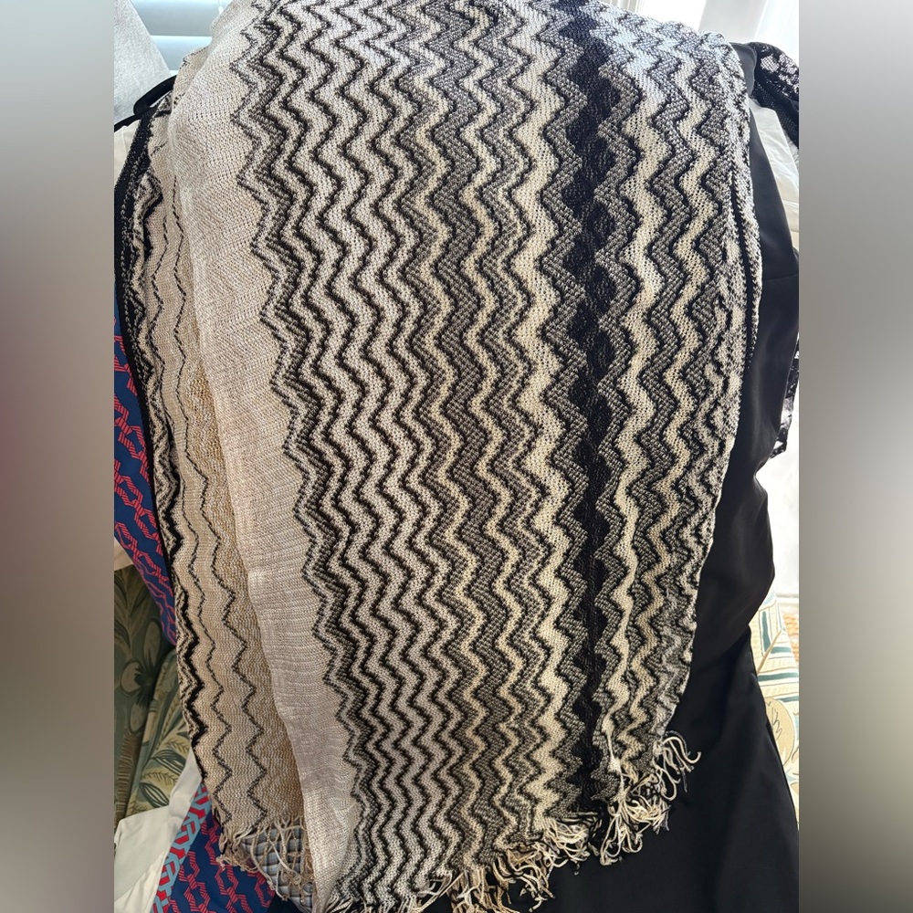 Missoni Black Gold zig zag shawl cover up poncho cape